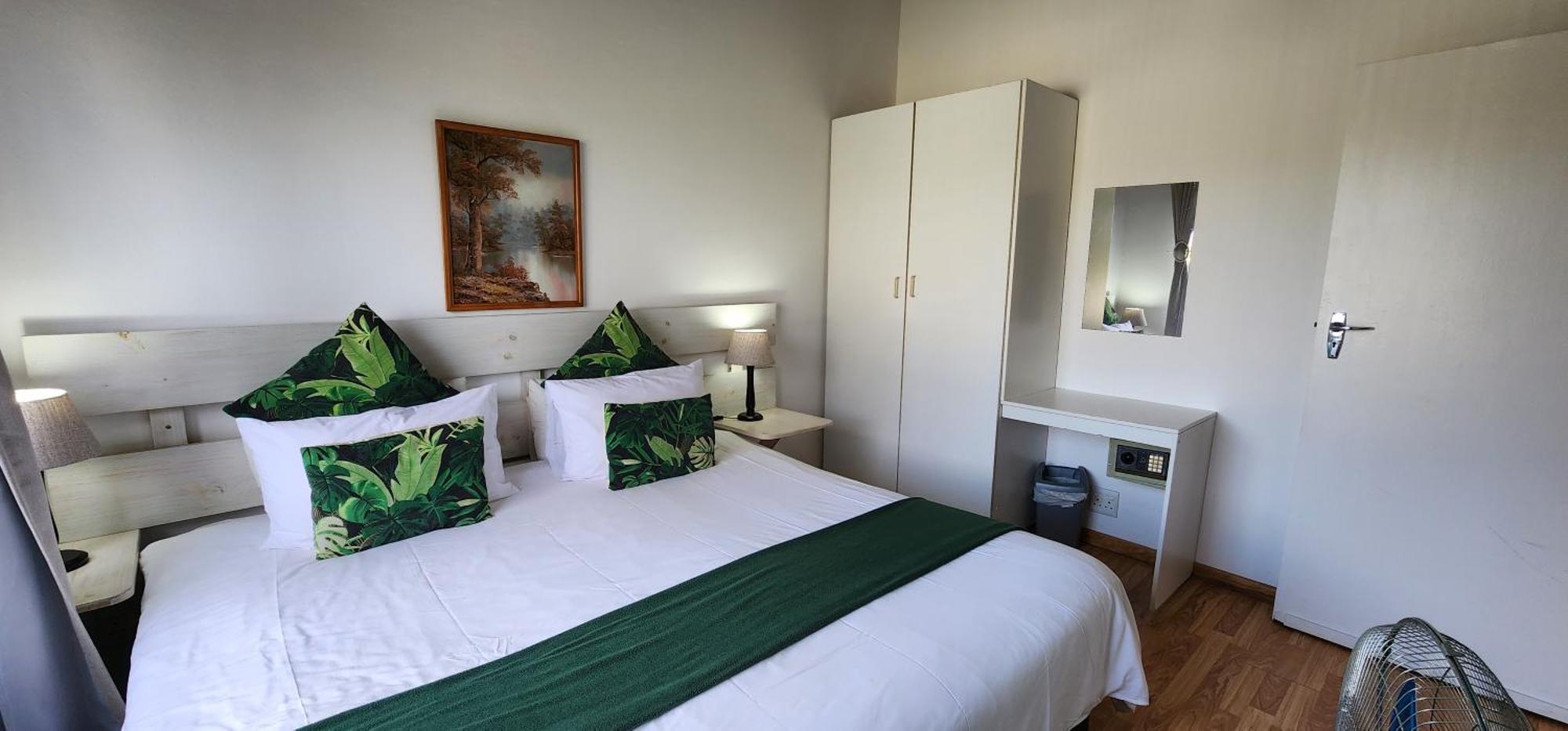 Hotel B My Guest Knysna Exterior foto